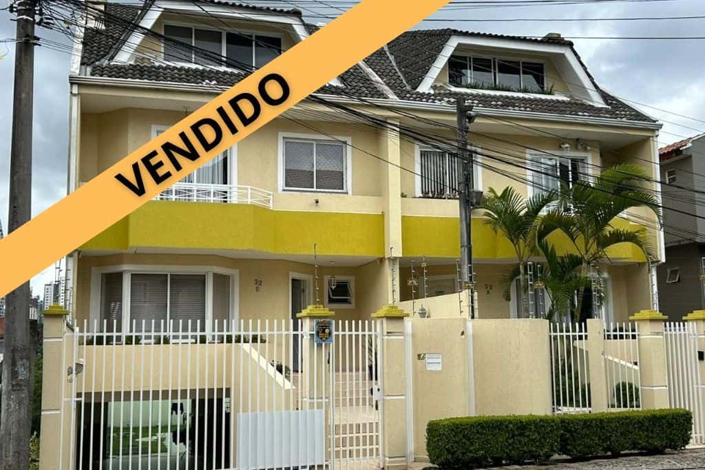 Sobrado com 4 dormitórios à venda, 229 m² por R$ 985.000,00 - Campina do Siqueira - Curitiba/PR — foto principal