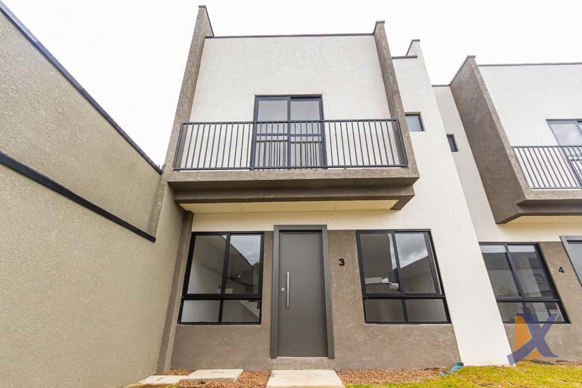 Sobrado com 3 dormitórios à venda, 105 m² por R$ 677.000,00 - Xaxim - Curitiba/PR — foto principal