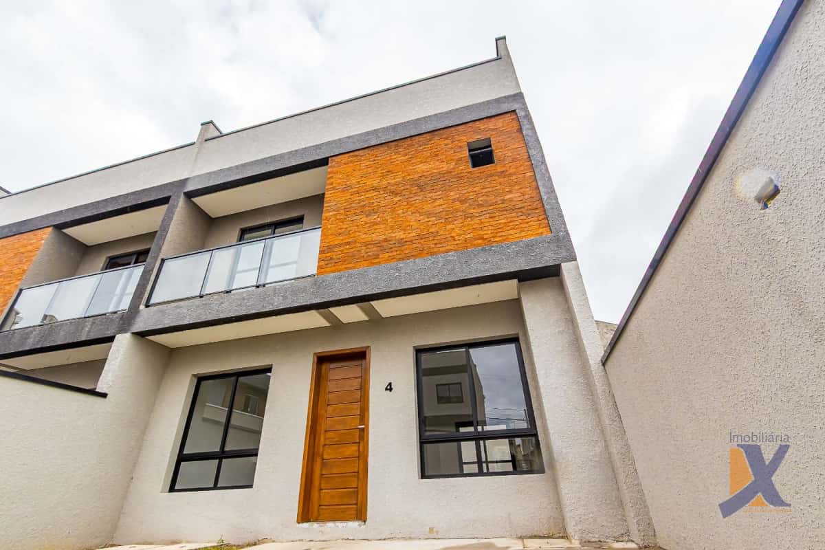 Sobrado com 3 dormitórios à venda, por R$ 679.000 - Xaxim - Curitiba/PR — foto principal
