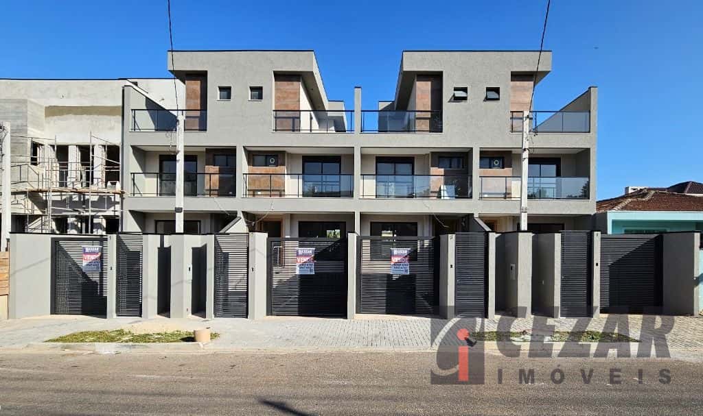 Sobrado no Bom Retiro com 3 Suítes, Terraço Privativo, Sacada Gourmet e 3 Vagas – Próximo ao Bosque Alemão e Shopping Mueller — foto principal