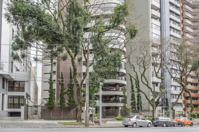 Apartamento reformado no Água Verde com 4 quartos de 478,22m² - Edifício Maison Bellevue — foto principal