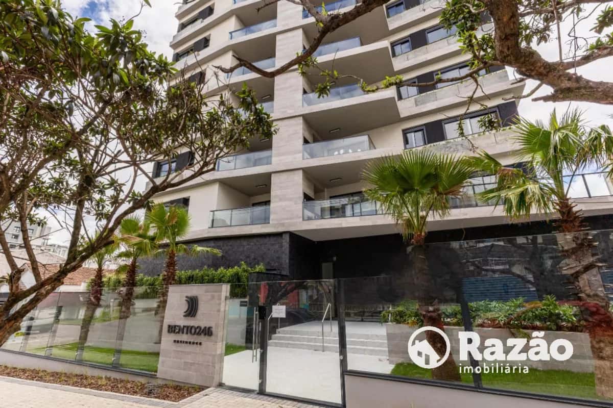 EXCELENTE APARTAMENTO COM 3 SUÍTES - ÁREA TOTAL 198,22m² - REF 6147 — foto principal