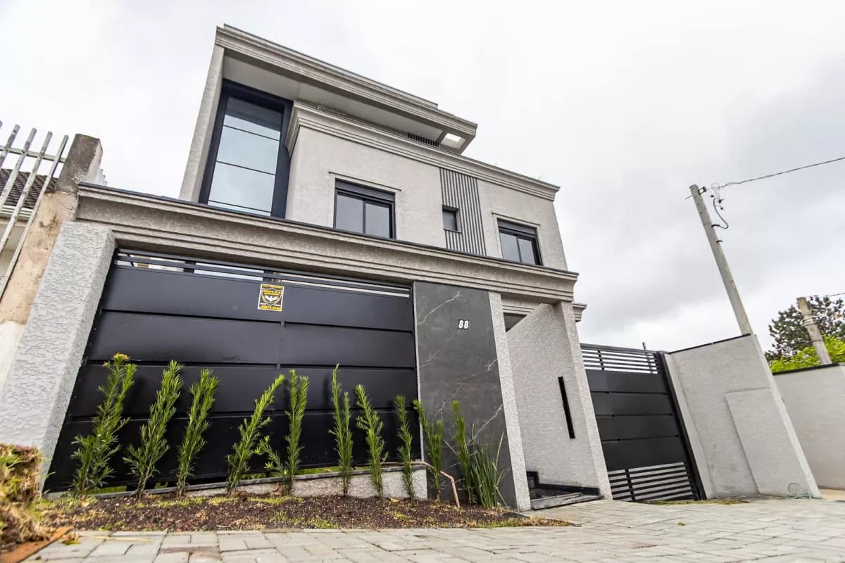 Sobrado Triplex no Uberaba