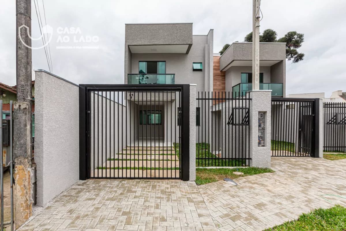 Sobrado 88m² com 02 quartos - Uberaba - Curitiba/PR.
