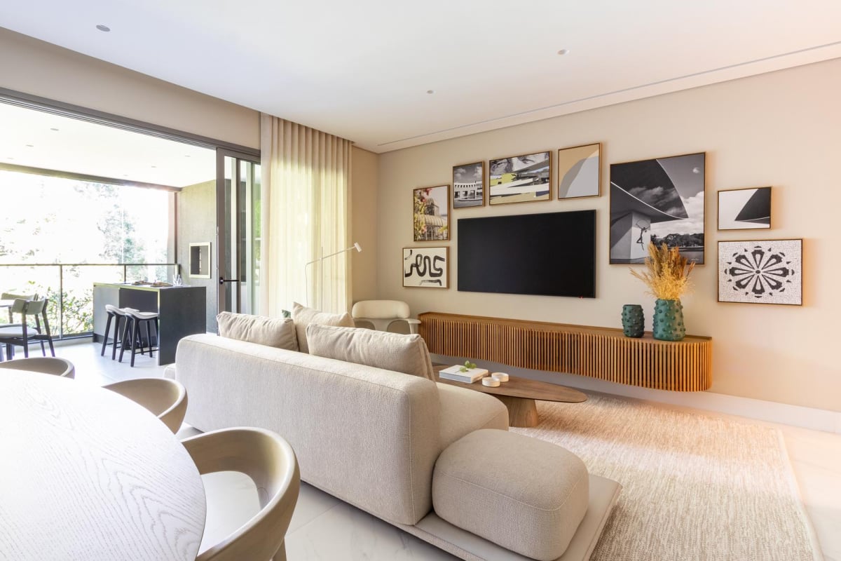 Apartamento com 3 suítes - Ahú