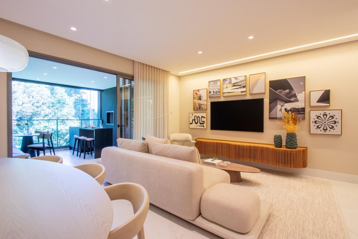 Apartamento com 3 suítes - Ahú