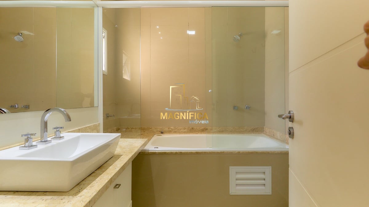 Apartamento no Ecoville de 185 m² com 4 quartos - ER25-MAG
