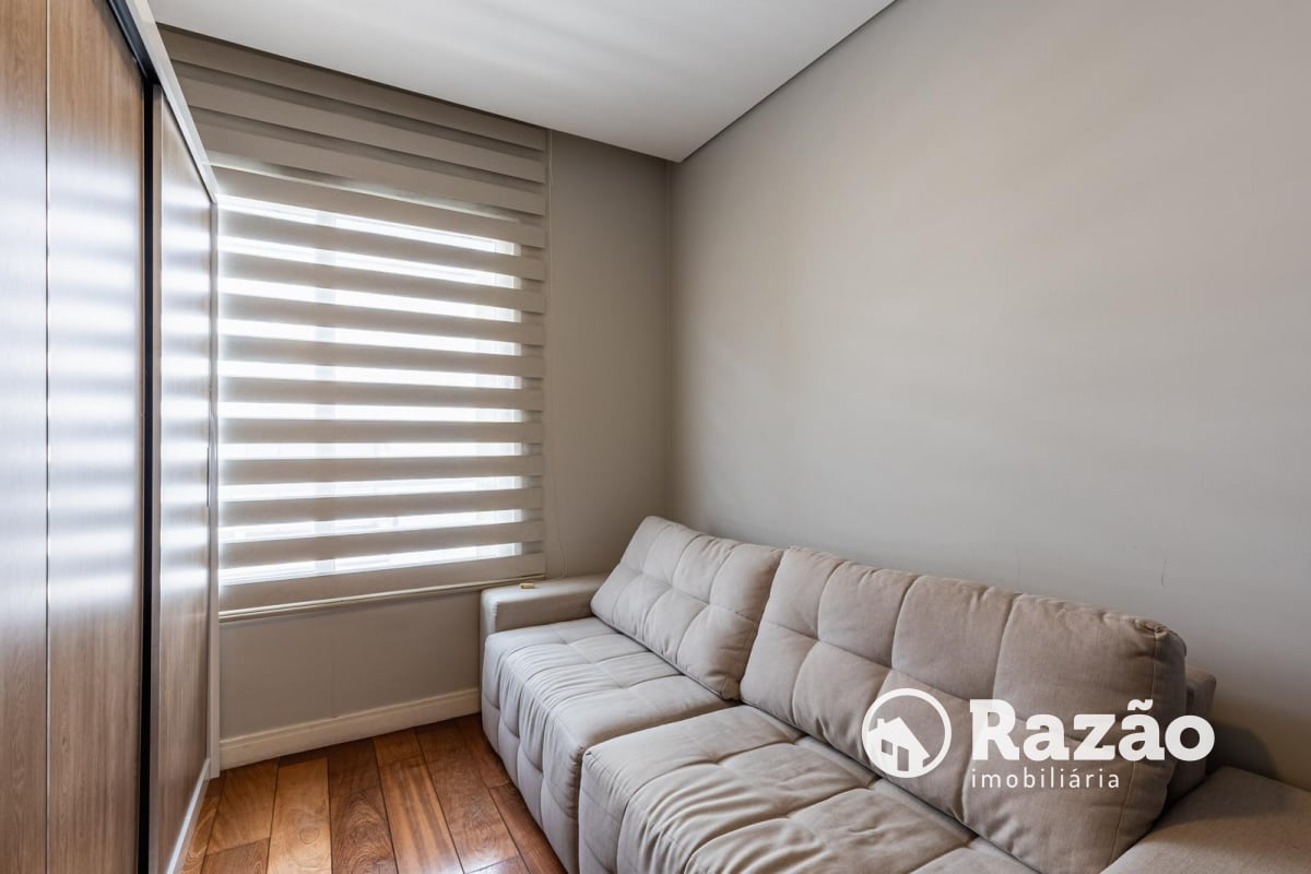 SOBRADO EM CONDOMÍNIO COM 3 QUARTOS - ÁREA TOTAL DE 316,21m² - BIGORRILHO - REF 6184