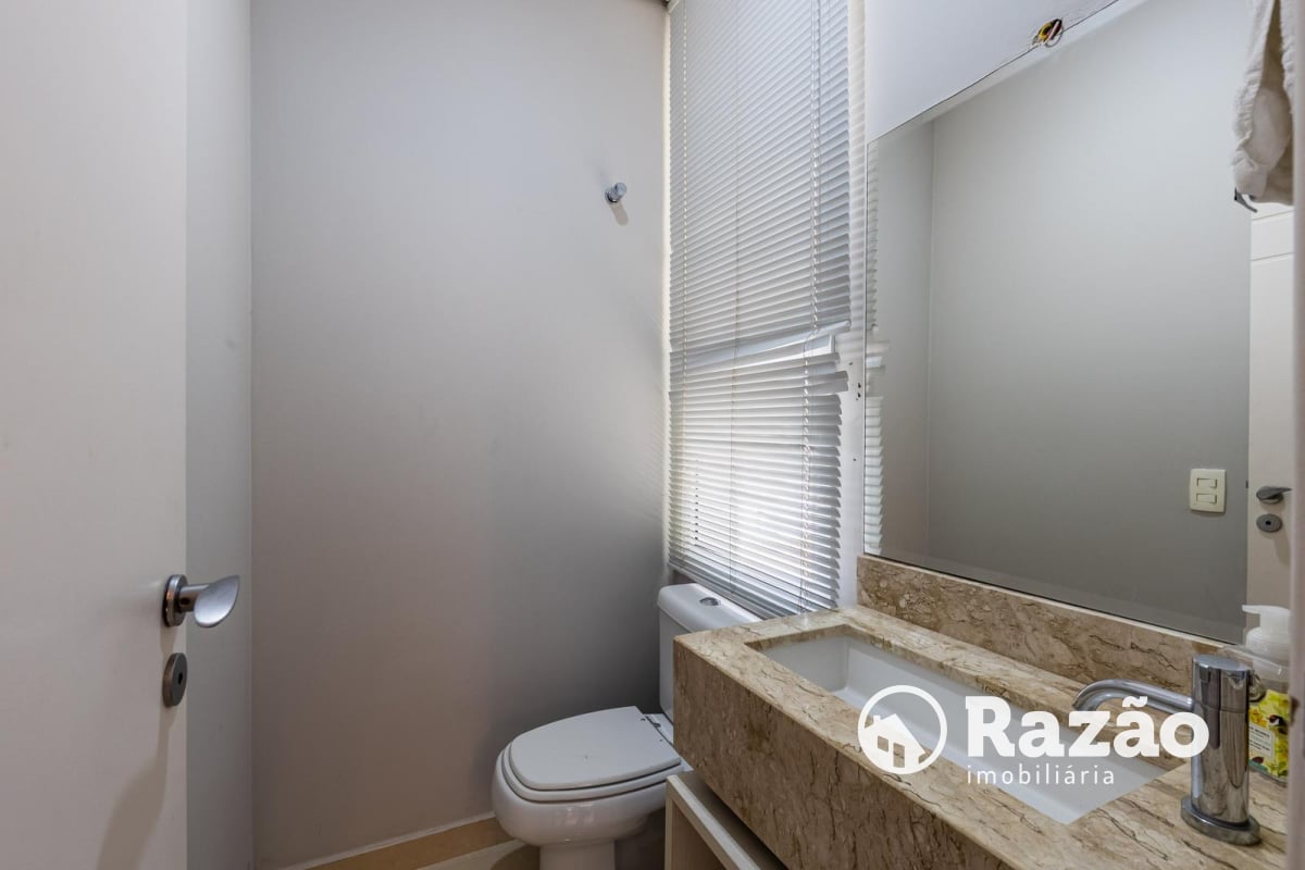 SOBRADO EM CONDOMÍNIO COM 3 QUARTOS - ÁREA TOTAL DE 316,21m² - BIGORRILHO - REF 6184