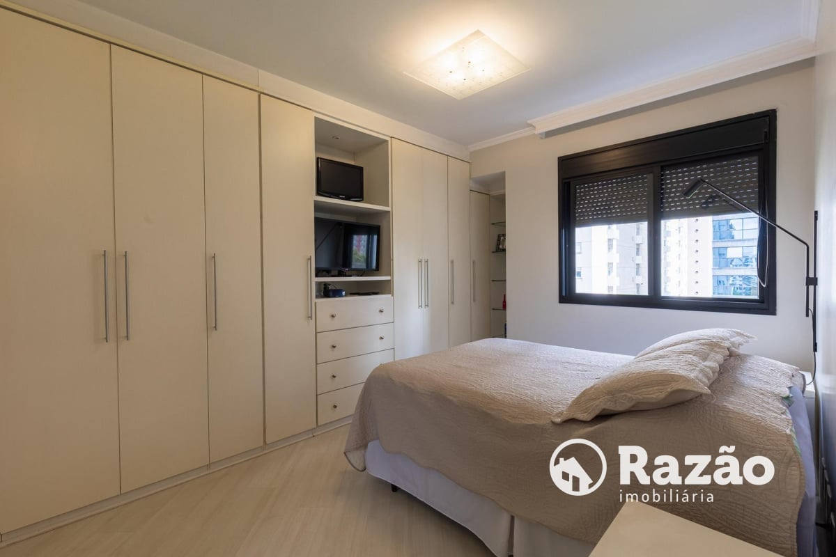 APARTAMENTO COM 3 QUARTOS - ÁREA TOTAL DE 265,30m² - CHAMPAGNAT - REF 6202
