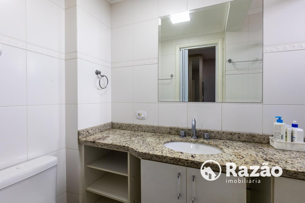 APARTAMENTO COM 3 QUARTOS - ÁREA TOTAL DE 265,30m² - CHAMPAGNAT - REF 6202