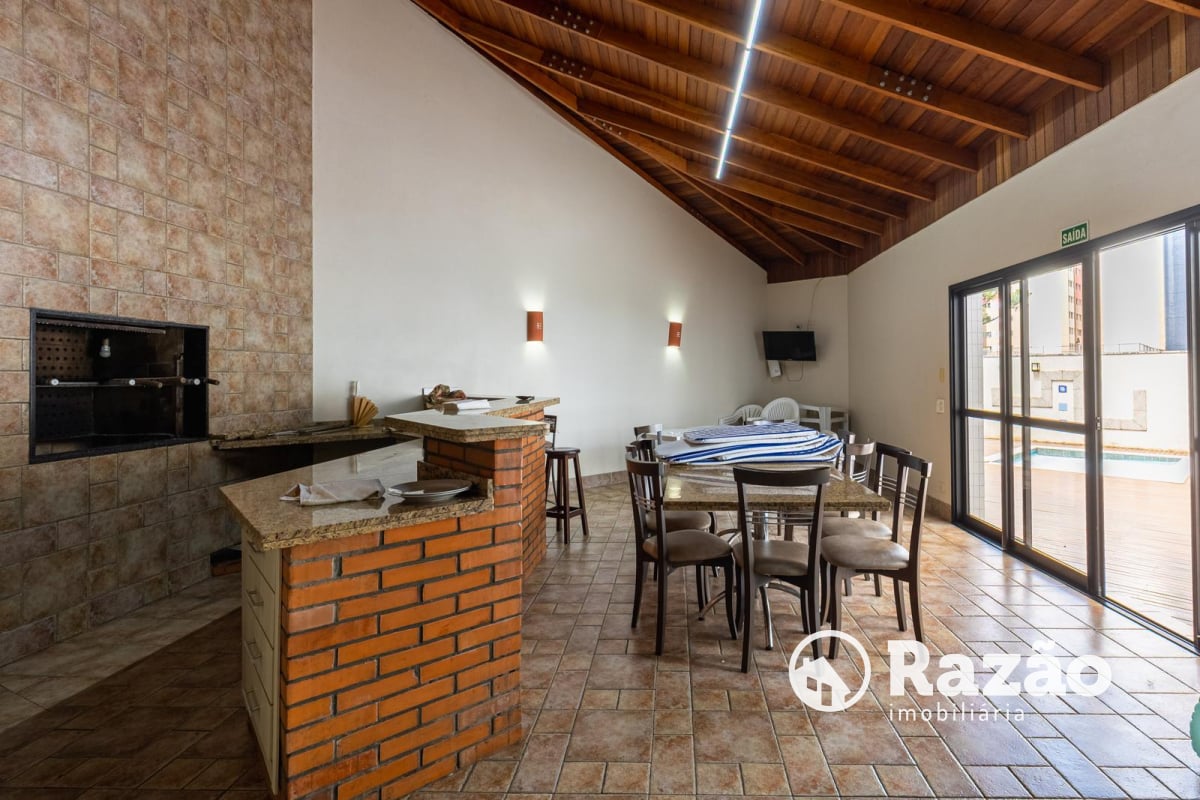 APARTAMENTO COM 3 QUARTOS - ÁREA TOTAL DE 265,30m² - CHAMPAGNAT - REF 6202