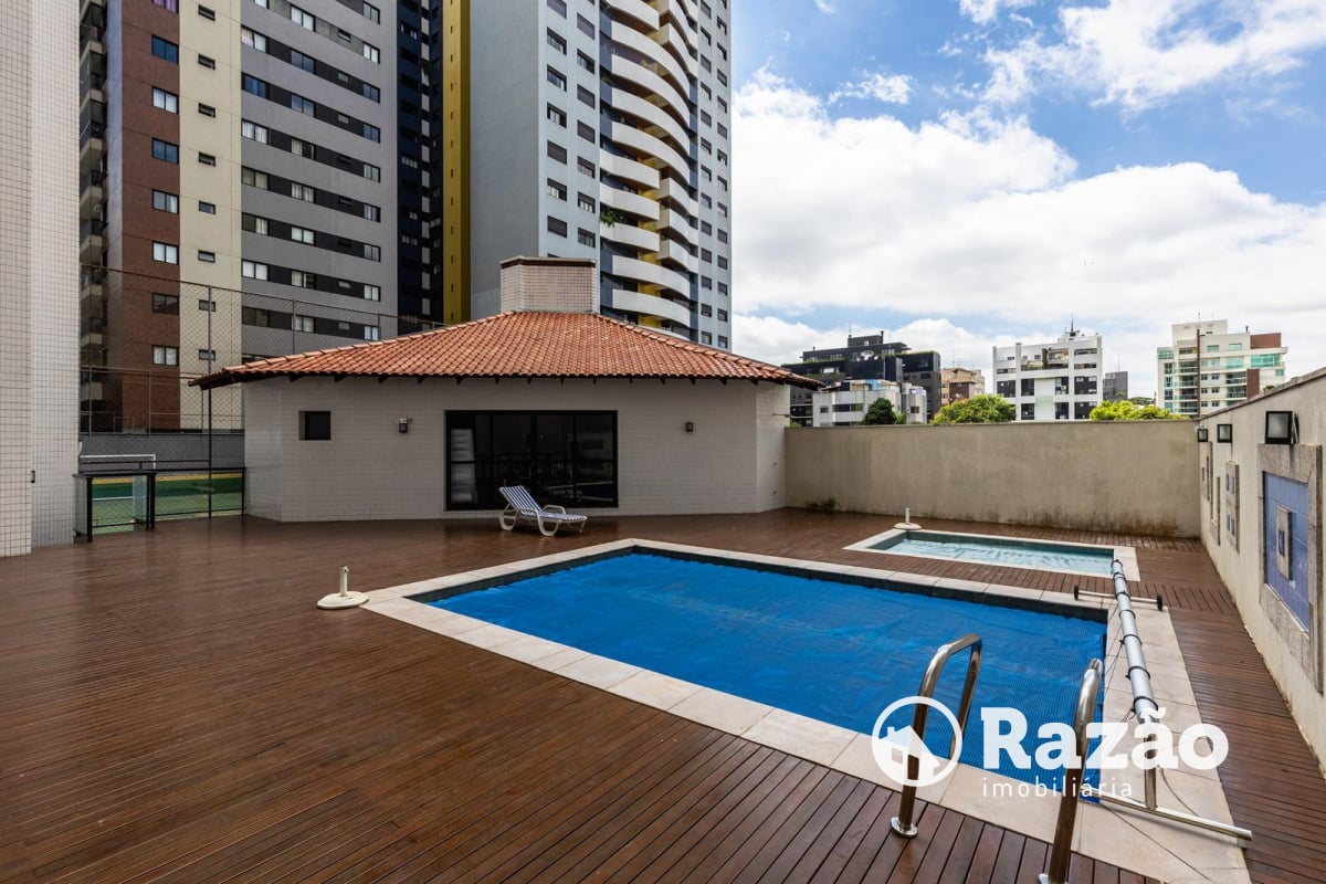APARTAMENTO COM 3 QUARTOS - ÁREA TOTAL DE 265,30m² - CHAMPAGNAT - REF 6202