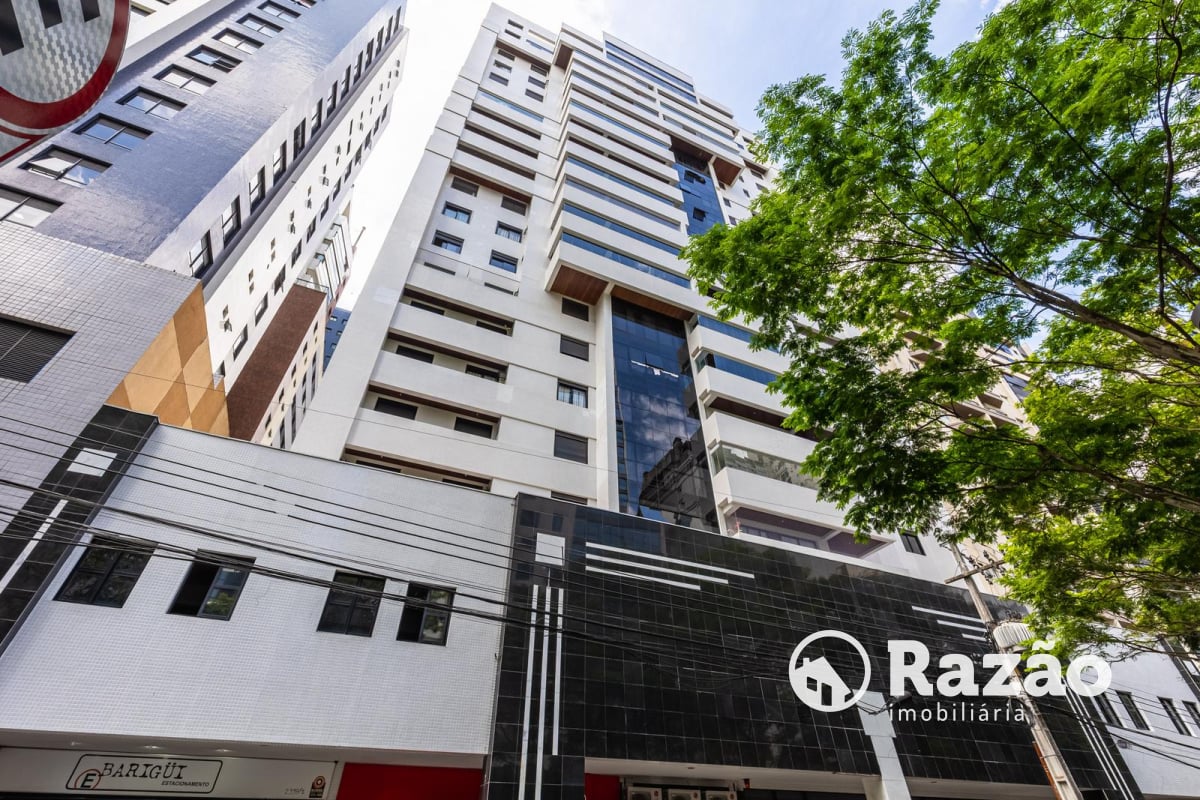 APARTAMENTO COM 3 QUARTOS - ÁREA TOTAL DE 265,30m² - CHAMPAGNAT - REF 6202