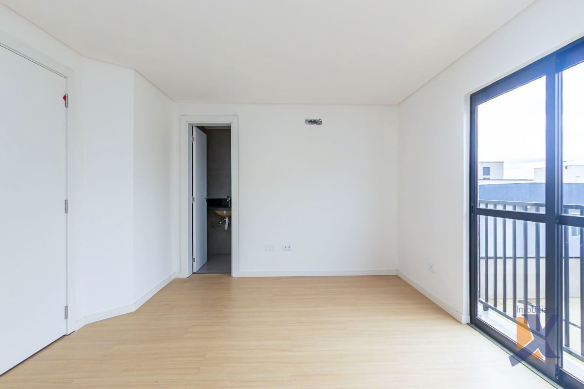 Sobrado com 3 dormitórios à venda, 105 m² por R$ 677.000,00 - Xaxim - Curitiba/PR