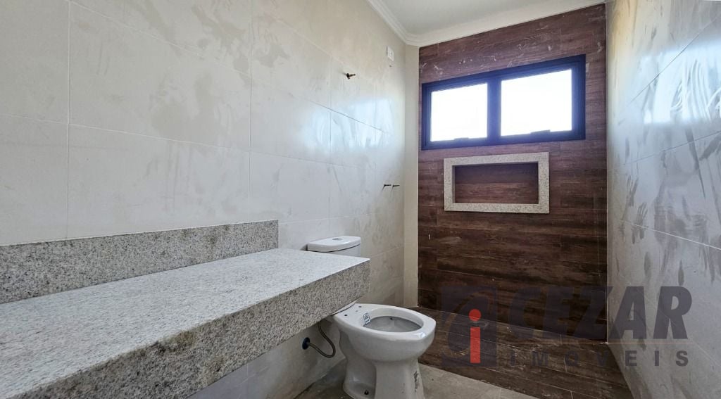 Sobrado no Bom Retiro com 3 Suítes, Terraço Privativo, Sacada Gourmet e 3 Vagas – Próximo ao Bosque Alemão e Shopping Mueller