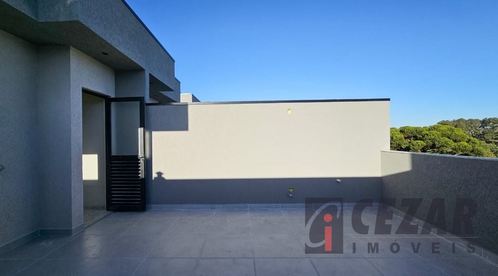 Sobrado no Bom Retiro com 3 Suítes, Terraço Privativo, Sacada Gourmet e 3 Vagas – Próximo ao Bosque Alemão e Shopping Mueller