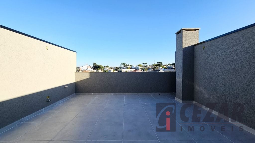 Sobrado no Bom Retiro com 3 Suítes, Terraço Privativo, Sacada Gourmet e 3 Vagas – Próximo ao Bosque Alemão e Shopping Mueller