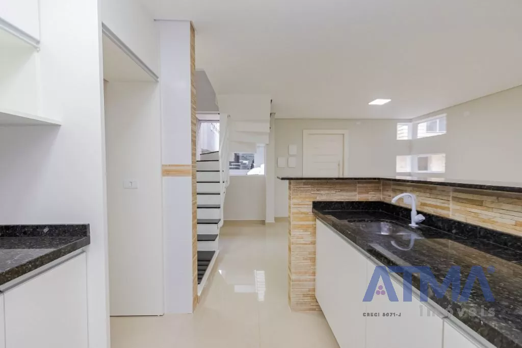 Sobrado com 3 dormitórios à venda, 91 m² por R$ 540.000,00 - Boqueirão - Curitiba/PR