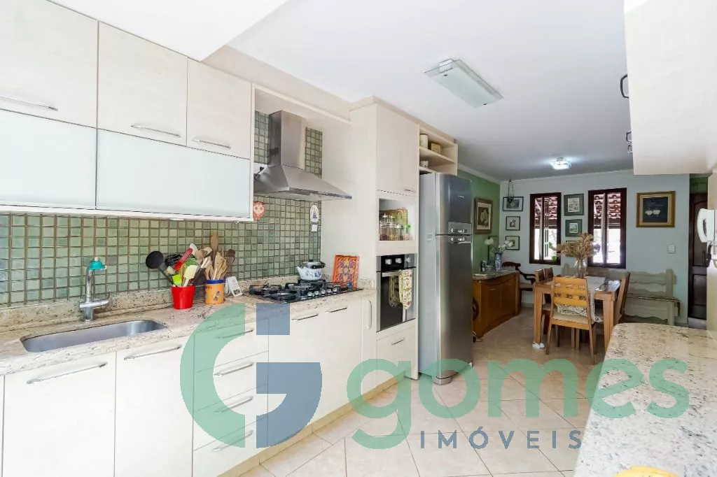Sobrado com 3 dormitórios à venda, 122 m² - Santa Felicidade - Curitiba/PR