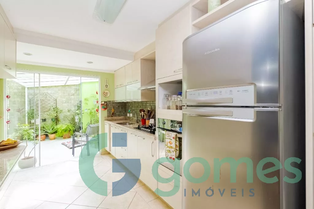 Sobrado com 3 dormitórios à venda, 122 m² - Santa Felicidade - Curitiba/PR