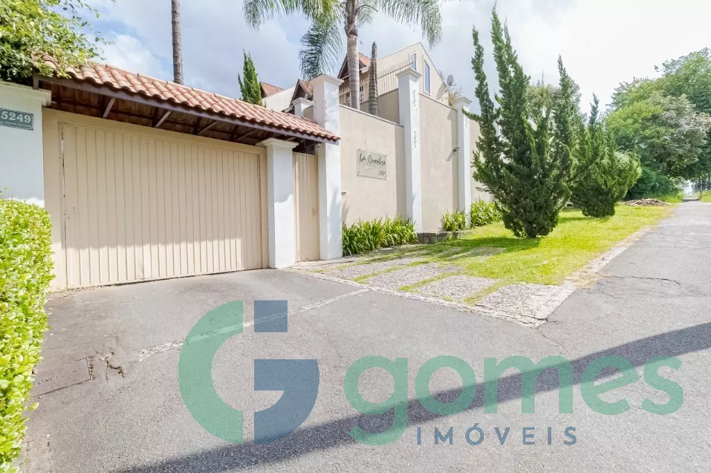 Sobrado com 3 dormitórios à venda, 122 m² - Santa Felicidade - Curitiba/PR