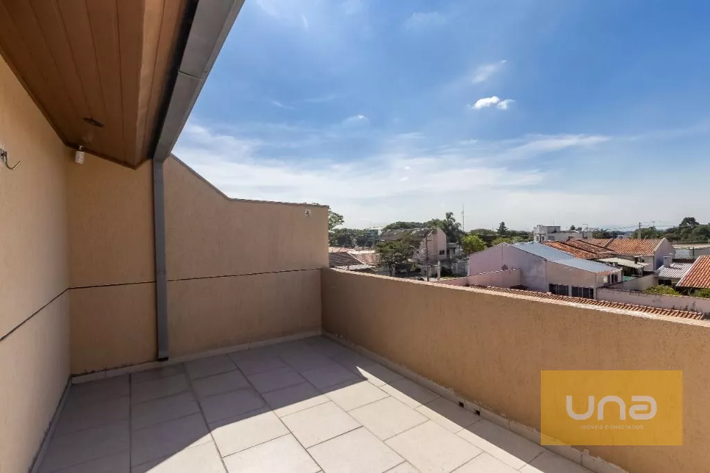 Sobrado, 181 m² - 970m do Shopping Jockey Plaza, 500m do Colégio Militar - Curitiba