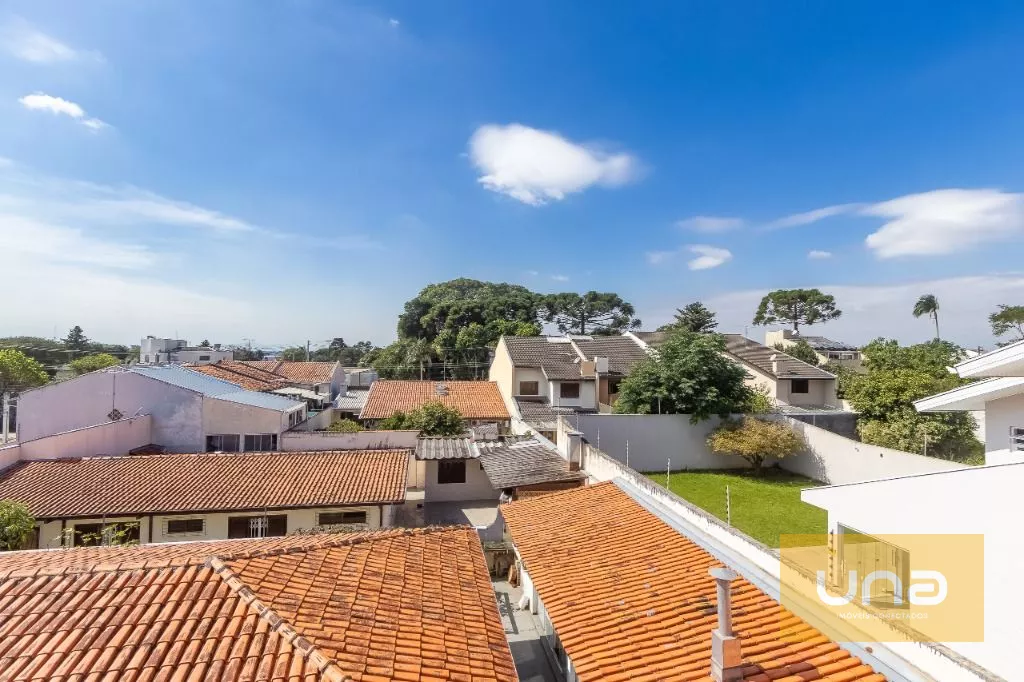 Sobrado, 181 m² - 970m do Shopping Jockey Plaza, 500m do Colégio Militar - Curitiba