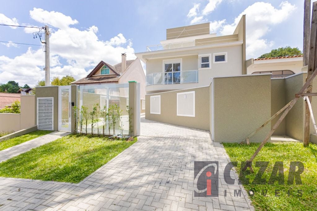 Última Unidade Disponível! Sobrado com 4 dorm e amplo terraço à venda, 275 m² por R$ 1.500.000 - Bacacheri - Curitiba/PR