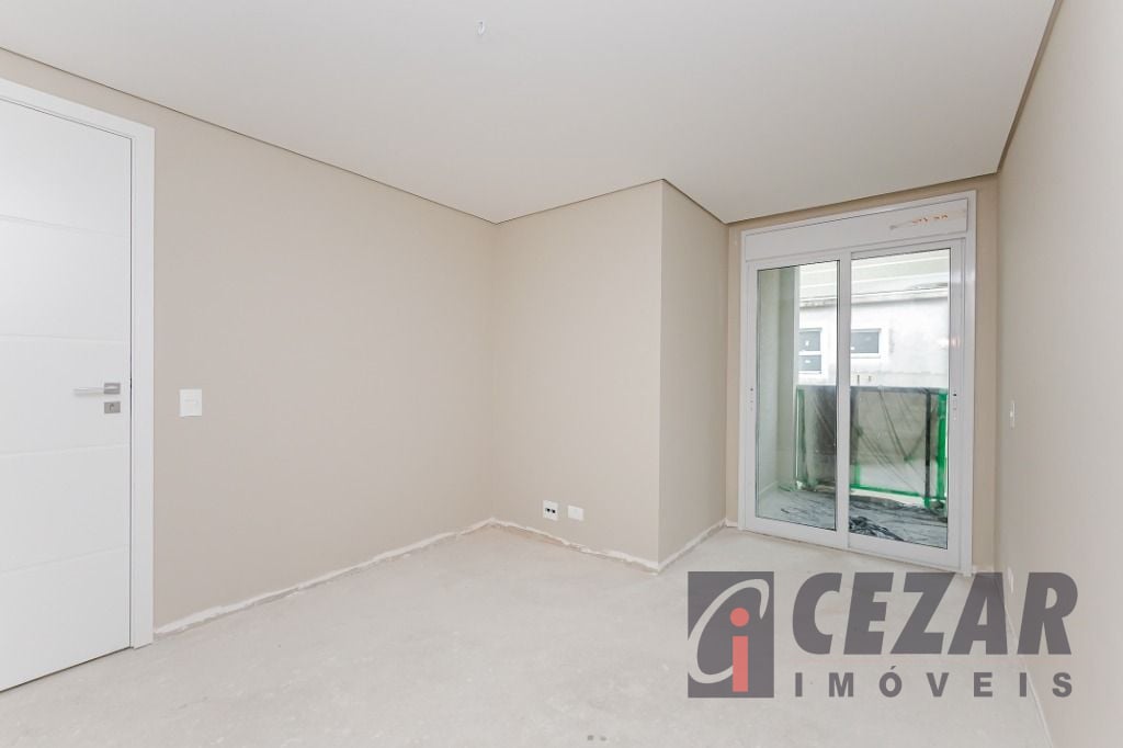 Última Unidade Disponível! Sobrado com 4 dorm e amplo terraço à venda, 275 m² por R$ 1.500.000 - Bacacheri - Curitiba/PR