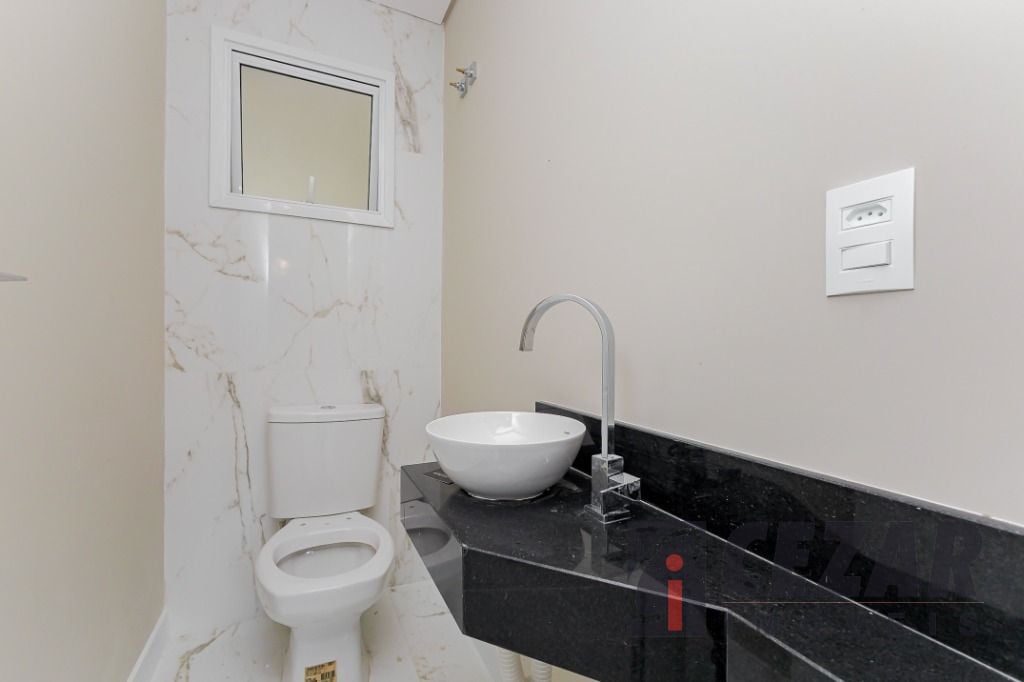 Última Unidade Disponível! Sobrado com 4 dorm e amplo terraço à venda, 275 m² por R$ 1.500.000 - Bacacheri - Curitiba/PR