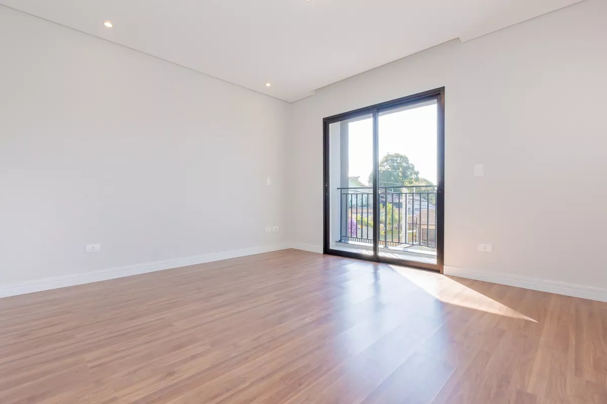Sobrado em Santa Felicidade de 202,16 m² com 3 quartos - 94726.002-KD
