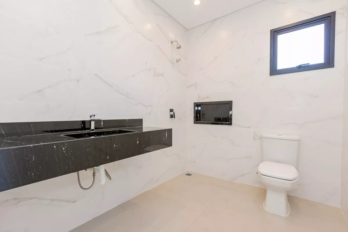 Sobrado em Santa Felicidade de 202,16 m² com 3 quartos - 94726.002-KD