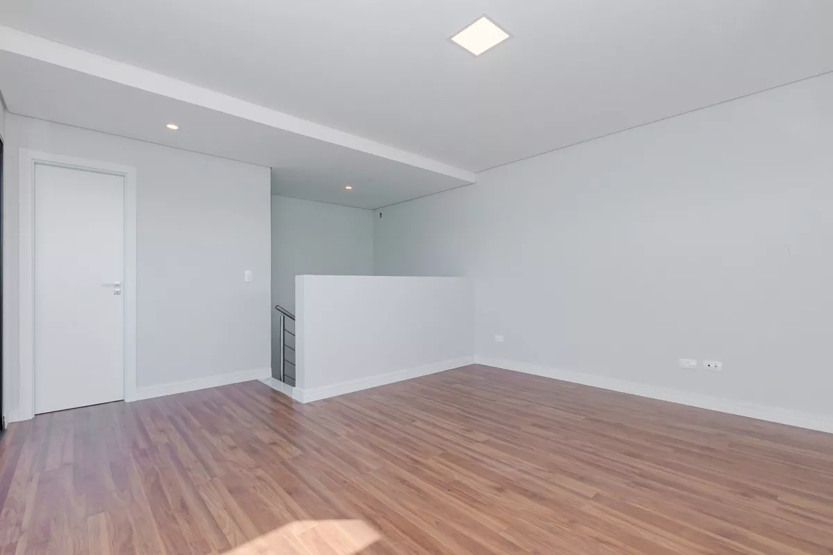 Sobrado em Santa Felicidade de 202,16 m² com 3 quartos - 94726.002-KD
