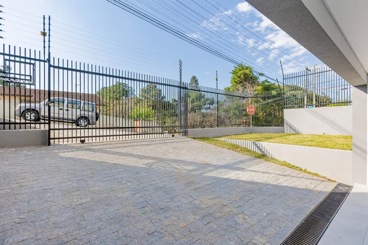 Sobrado em Santa Felicidade de 202,16 m² com 3 quartos - 94726.002-KD