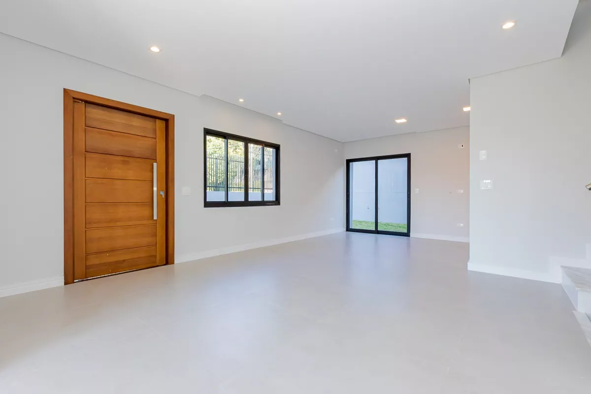 Sobrado em Santa Felicidade de 202,16 m² com 3 quartos - 94726.002-KD
