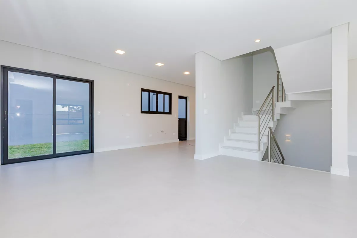 Sobrado em Santa Felicidade de 202,16 m² com 3 quartos - 94726.002-KD
