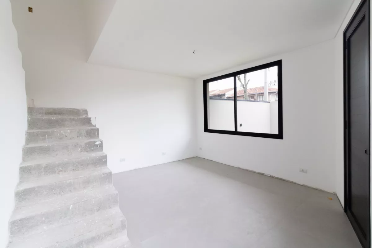 Sobrado no Santa Felicidade de 163,00 m² com 3 quartos - 93869.002-KD