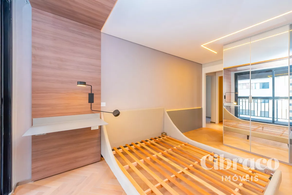 Apartamento com 2 quartos no bairro Batel, próximo a Praça do Japão