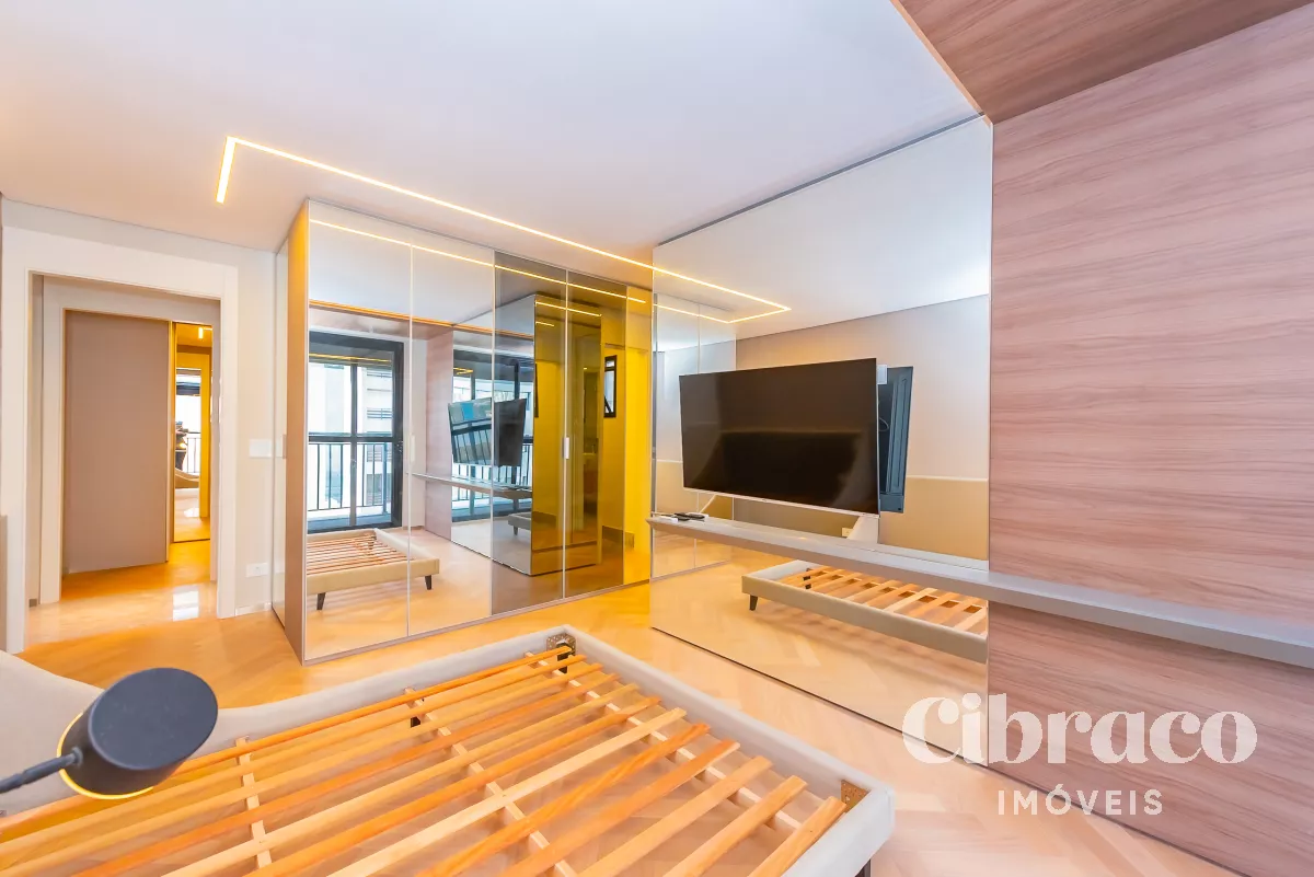 Apartamento com 2 quartos no bairro Batel, próximo a Praça do Japão