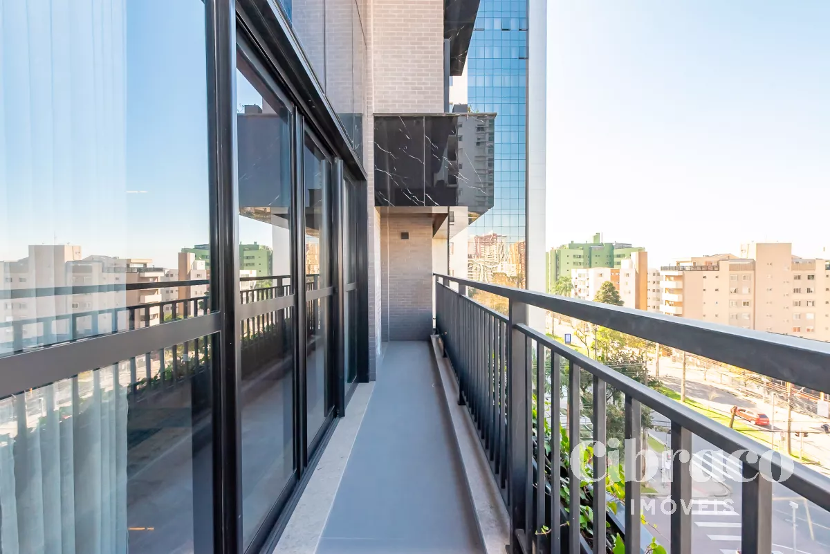 Apartamento com 2 quartos no bairro Batel, próximo a Praça do Japão