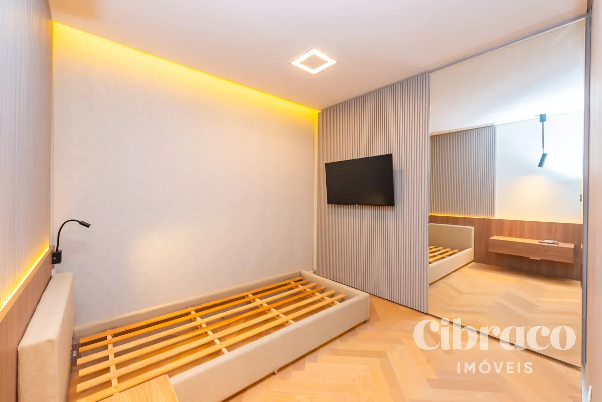 Apartamento com 2 quartos no bairro Batel, próximo a Praça do Japão
