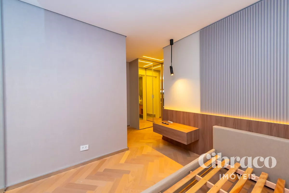 Apartamento com 2 quartos no bairro Batel, próximo a Praça do Japão