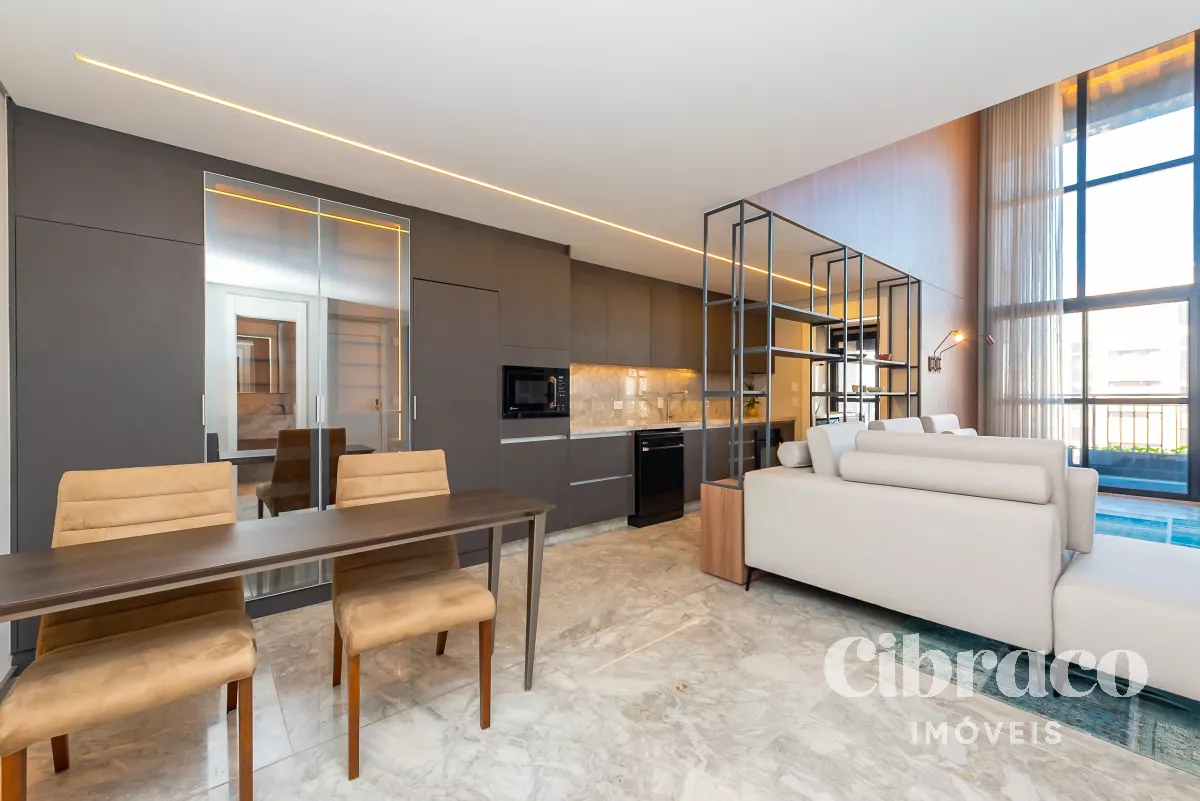 Apartamento com 2 quartos no bairro Batel, próximo a Praça do Japão