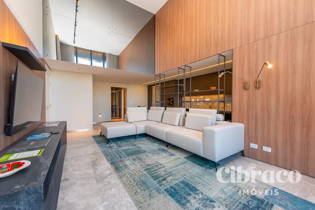 Apartamento com 2 quartos no bairro Batel, próximo a Praça do Japão