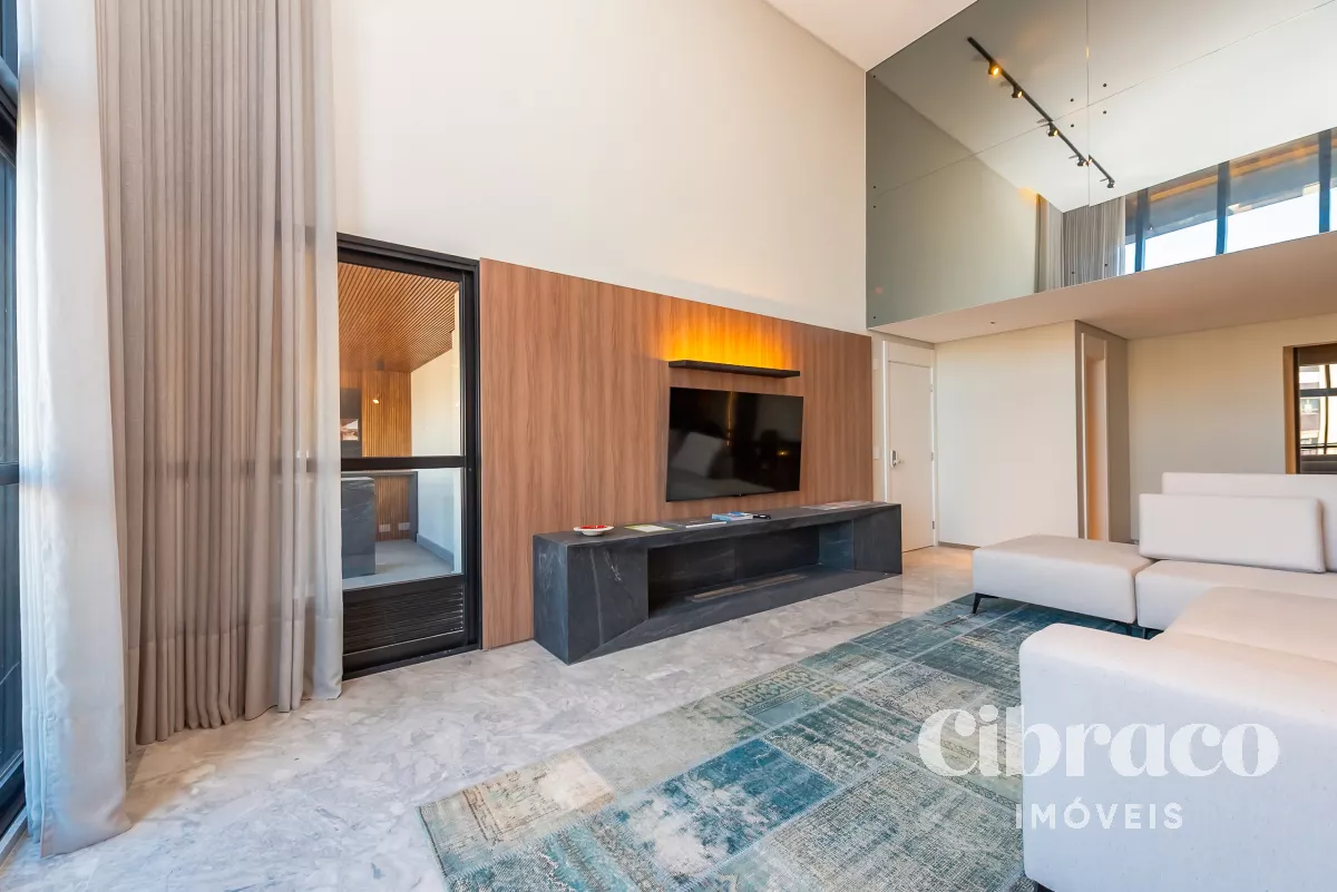 Apartamento com 2 quartos no bairro Batel, próximo a Praça do Japão