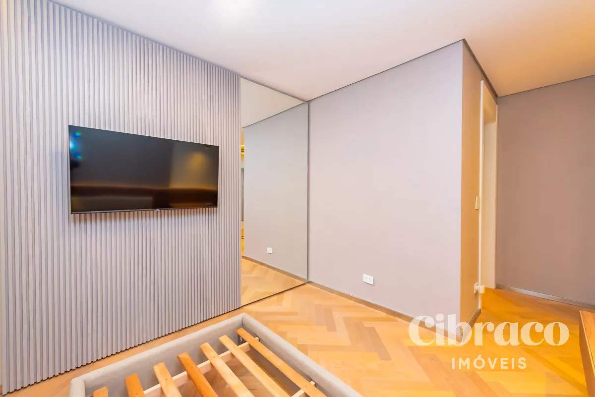 Apartamento com 2 quartos no bairro Batel, próximo a Praça do Japão