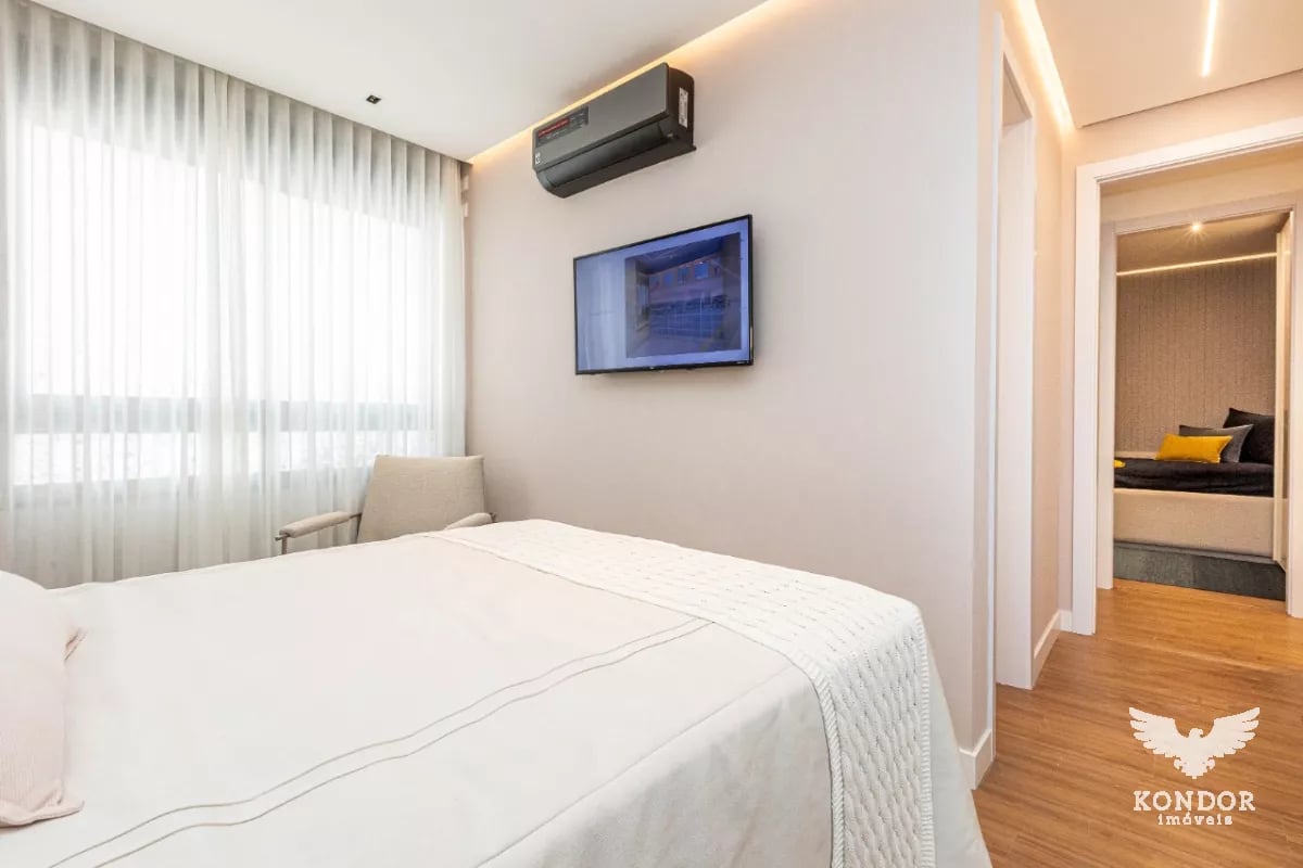 Apartamento no Champagnat de 163,00 m² com 3 quartos - 94769.002-KD