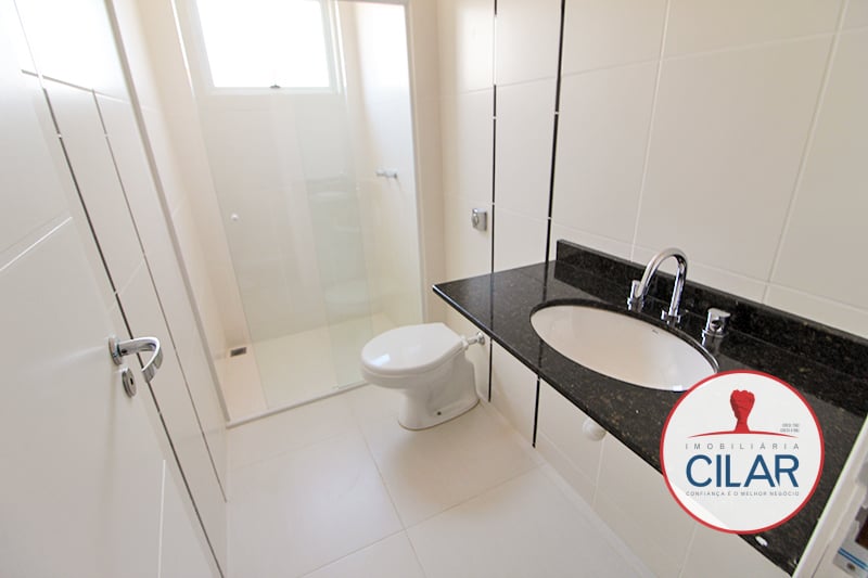 Imobiliária Cilar Vende Sobrado 3 Quartos no Guabirotuba com 216,61m², Ref. 100624.002-CILAR