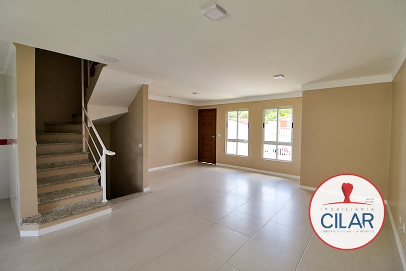 Imobiliária Cilar Vende Sobrado 3 Quartos no Guabirotuba com 216,61m², Ref. 100624.002-CILAR